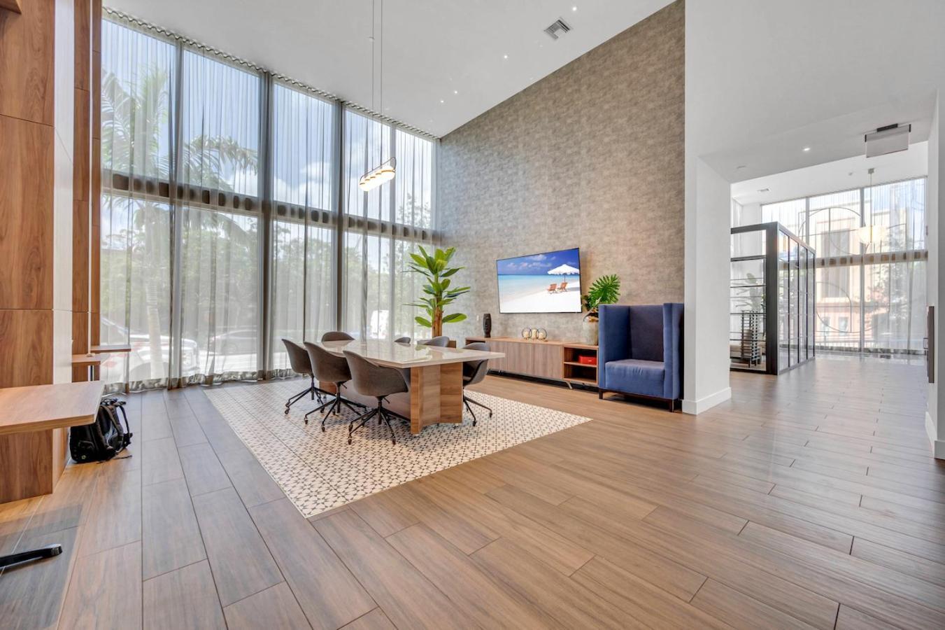 Apartamento Modern Unit Mins From Brickell With Free Parking Miami Exterior foto